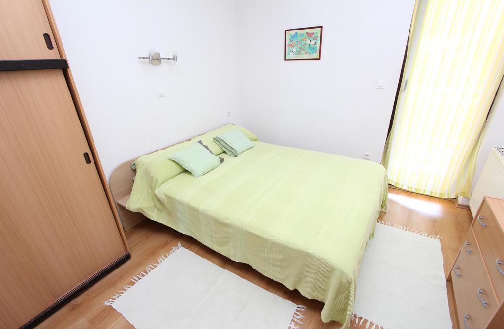 Studio And Room Tea โรวีน ภายนอก รูปภาพ